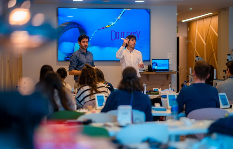 cursos de endodoncia aprendiendo